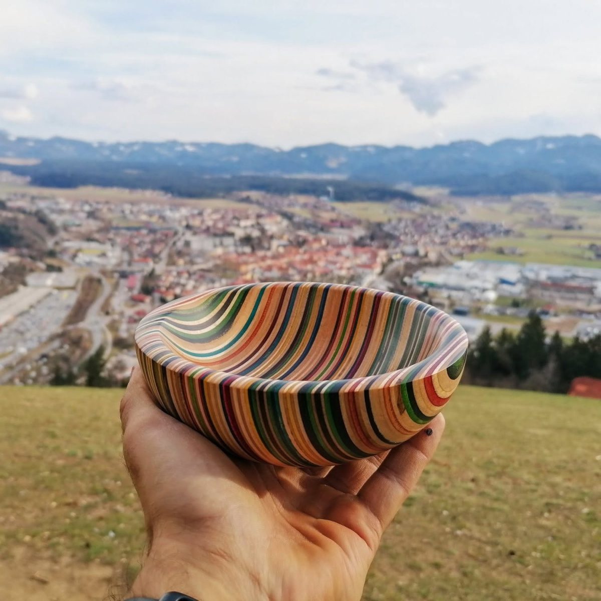 Lesena posoda, izdelana v Slovenj Gradcu